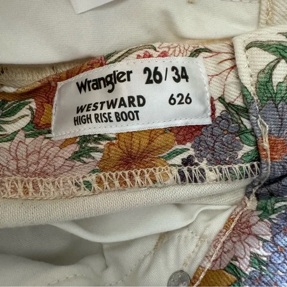 Free People x Wrangler Westward 626 High Rise Boot Floral Jeans size 26 - Picture 9 of 10